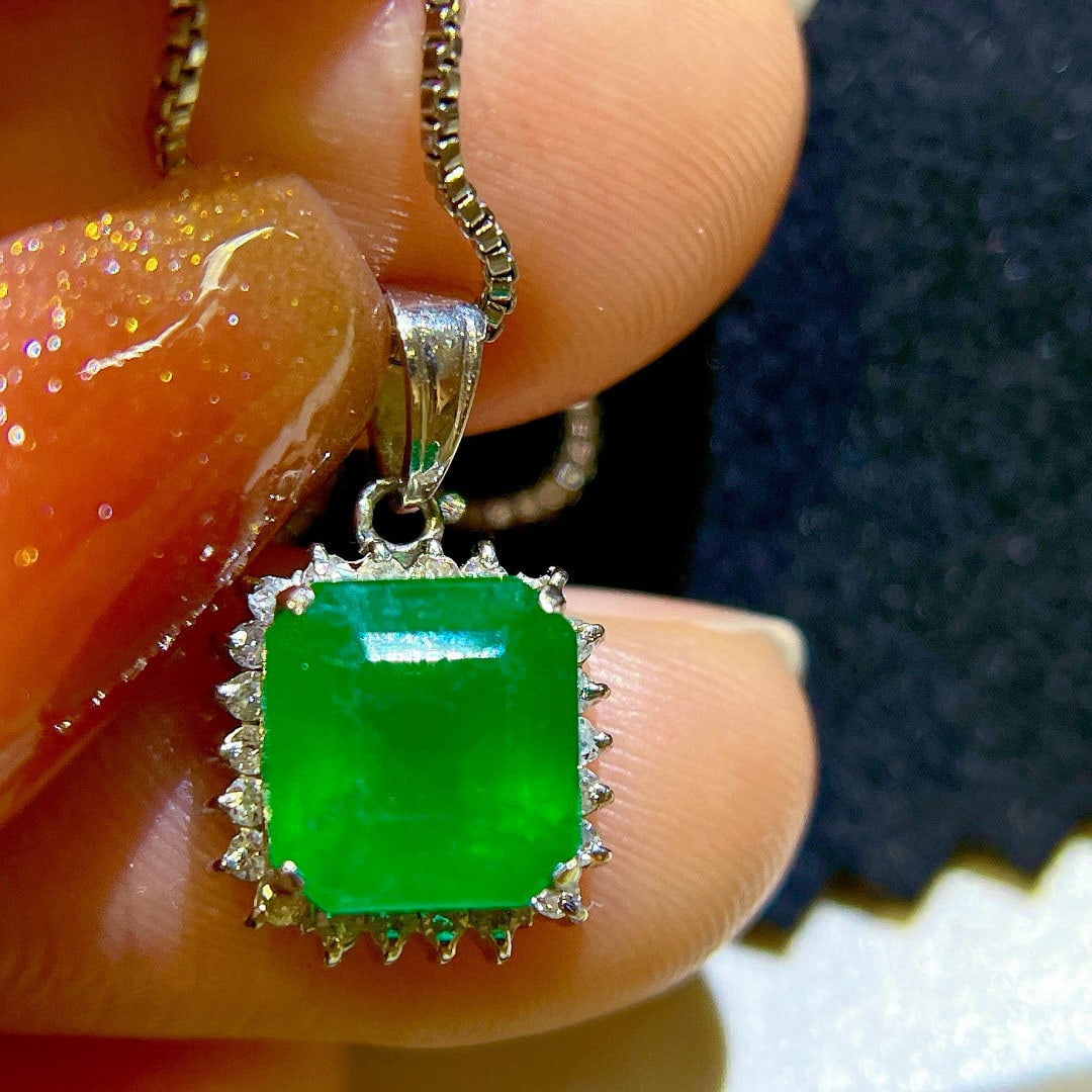 14k Gold 2.98 Ctw Natural Emerald & Diamond Pendant( Without Chain ) - 2