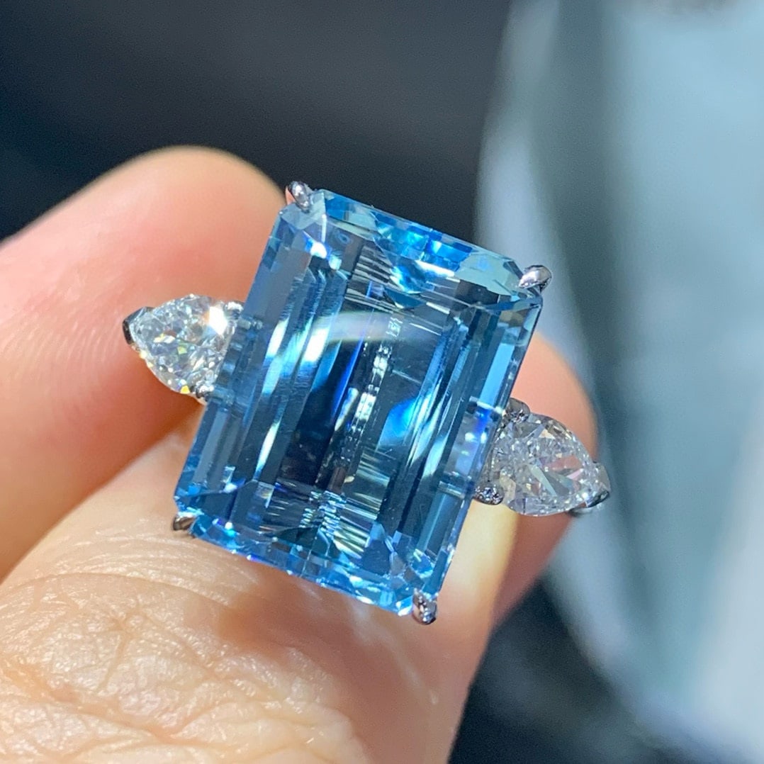 14k Gold 7.41 Ctw Natural Aquamarine & Diamond Ring (1 of 8)