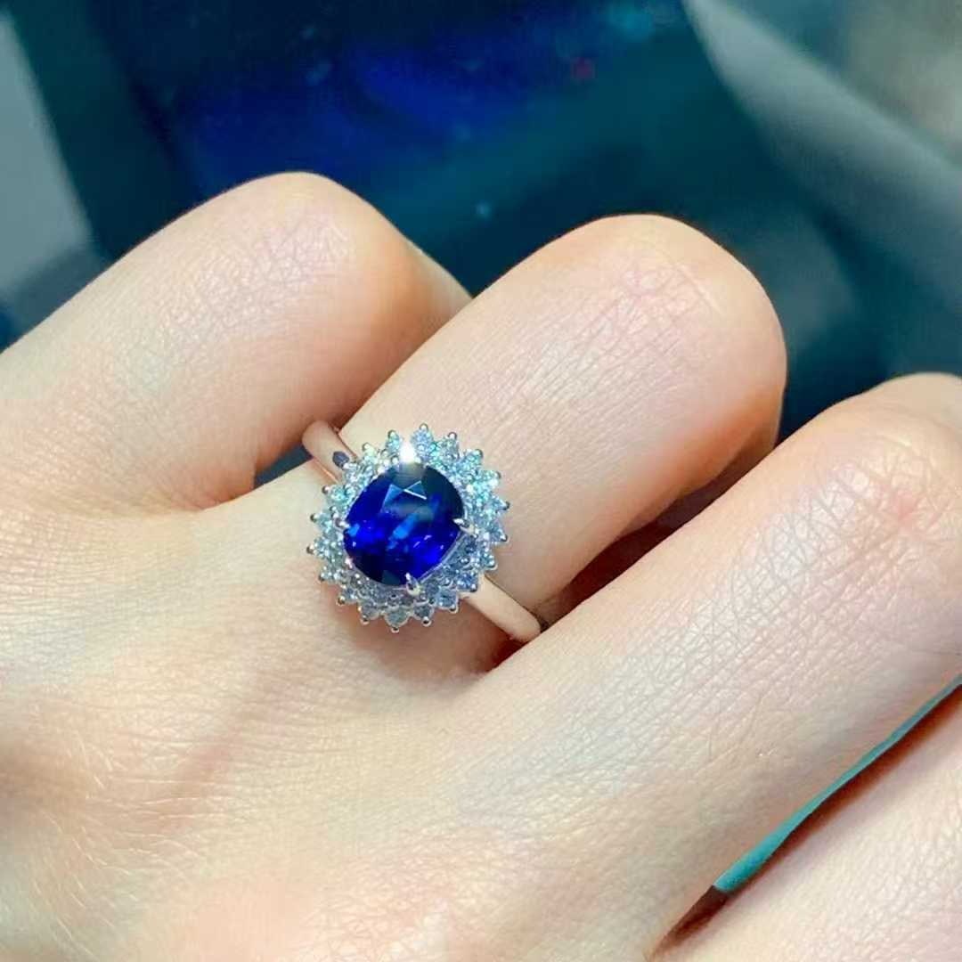14k Gold 2.81 Ctw Natural Sapphire & Diamond Ring - 2