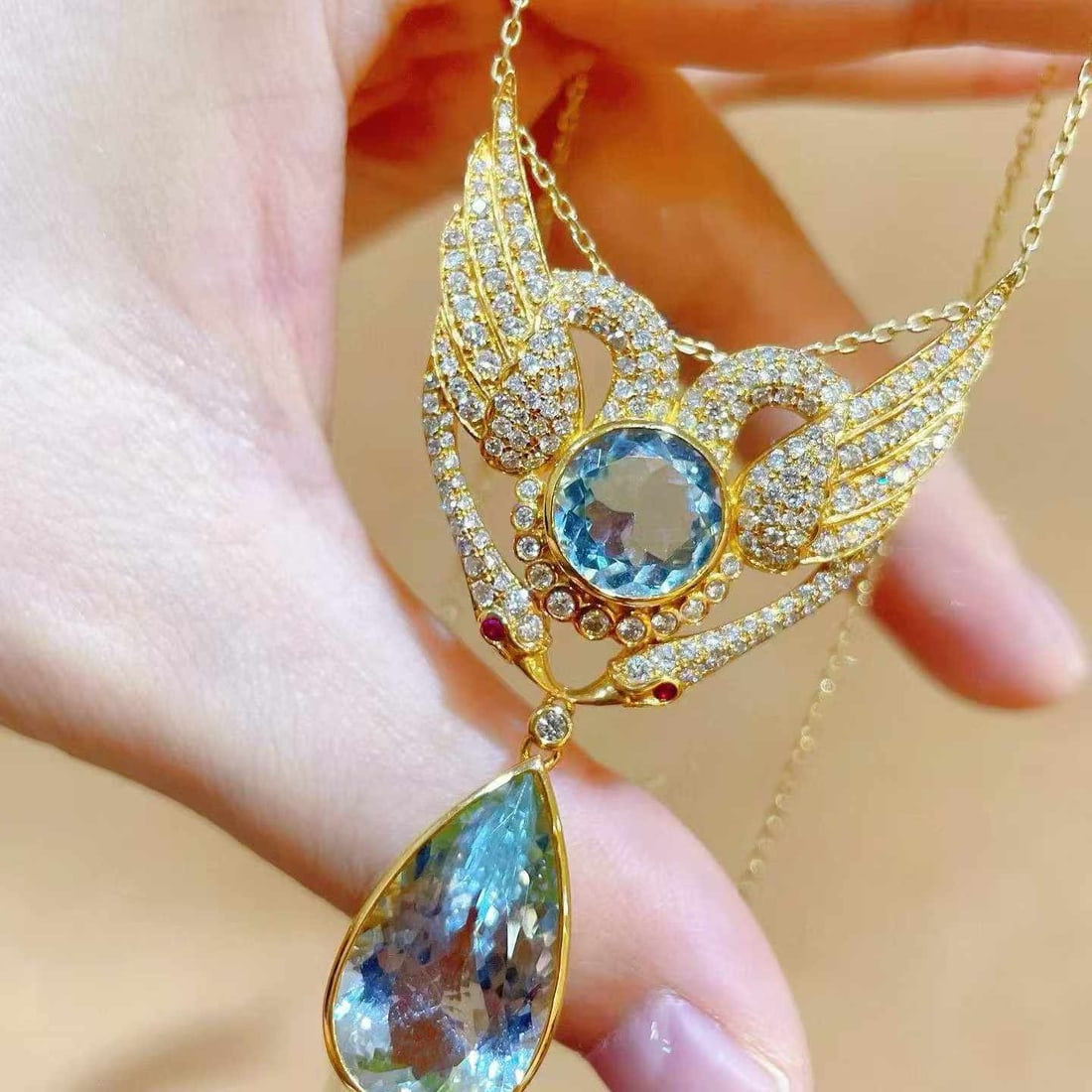 14k Gold 14.18 Ctw Natural Aquamarine & Diamond Pendant( Without Chain ) (1 of 6)