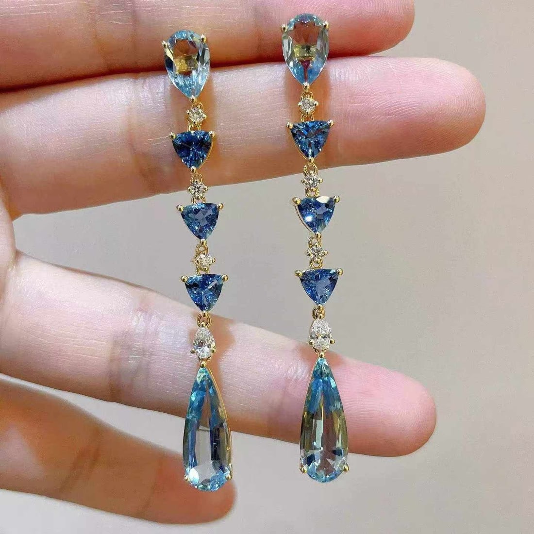 14k Gold 8.24 Ctw Natural Aquamarine & Diamond Earrings - 5