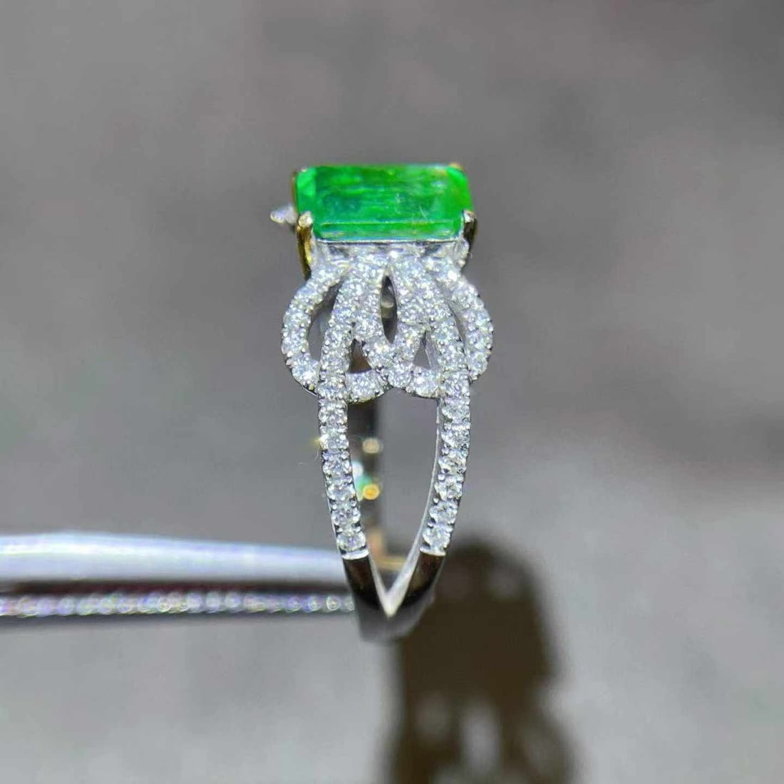 14k Gold 1.05 Ctw Natural Emerald & Diamond Ring - 2