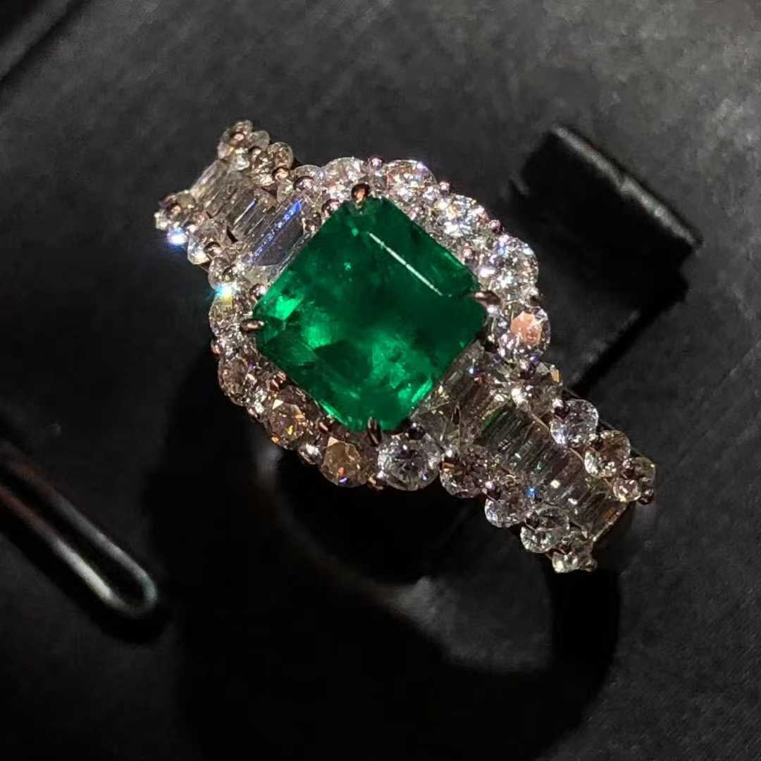 14k Gold 2.09 Ctw Natural Emerald & Diamond Ring - 3