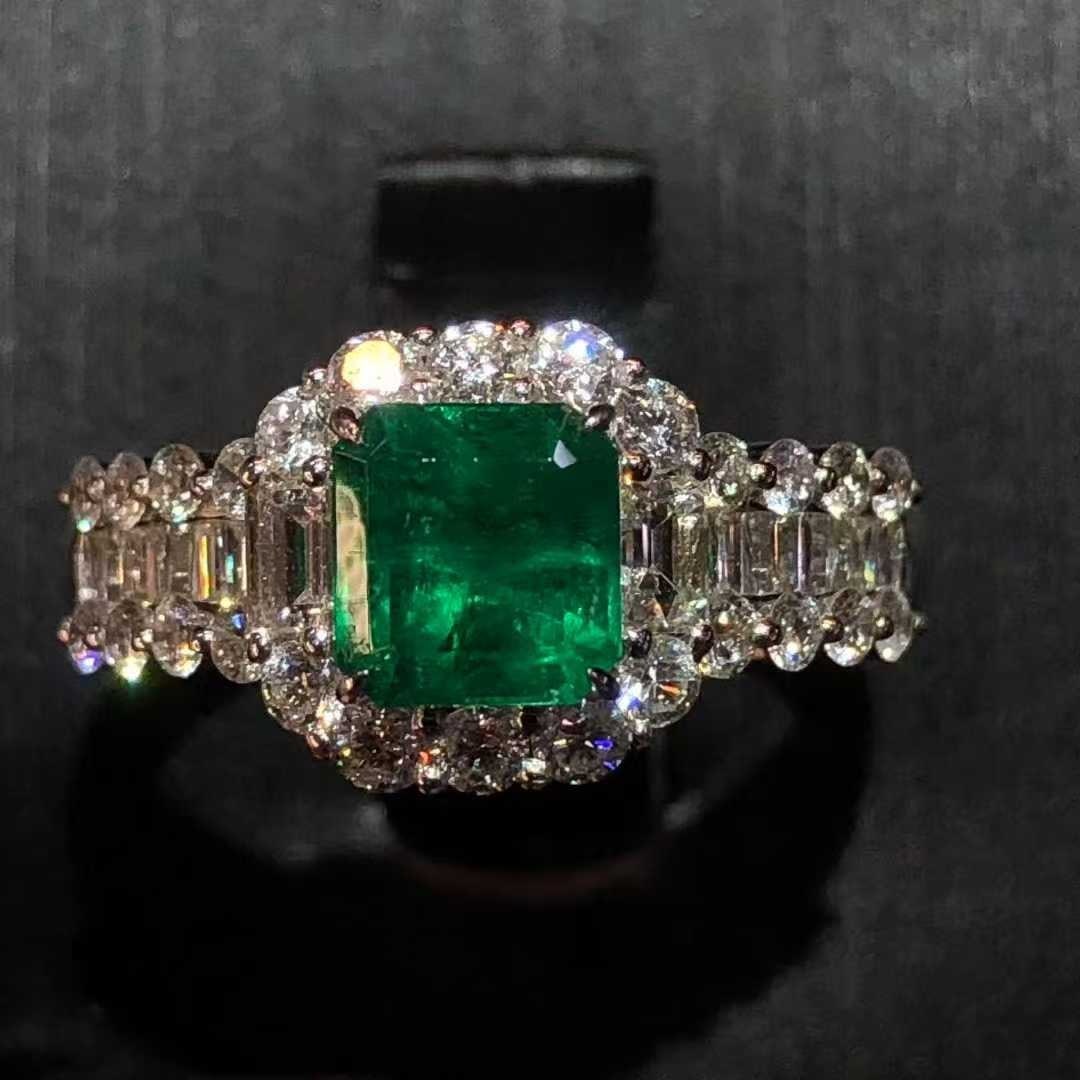 14k Gold 2.09 Ctw Natural Emerald & Diamond Ring - 4