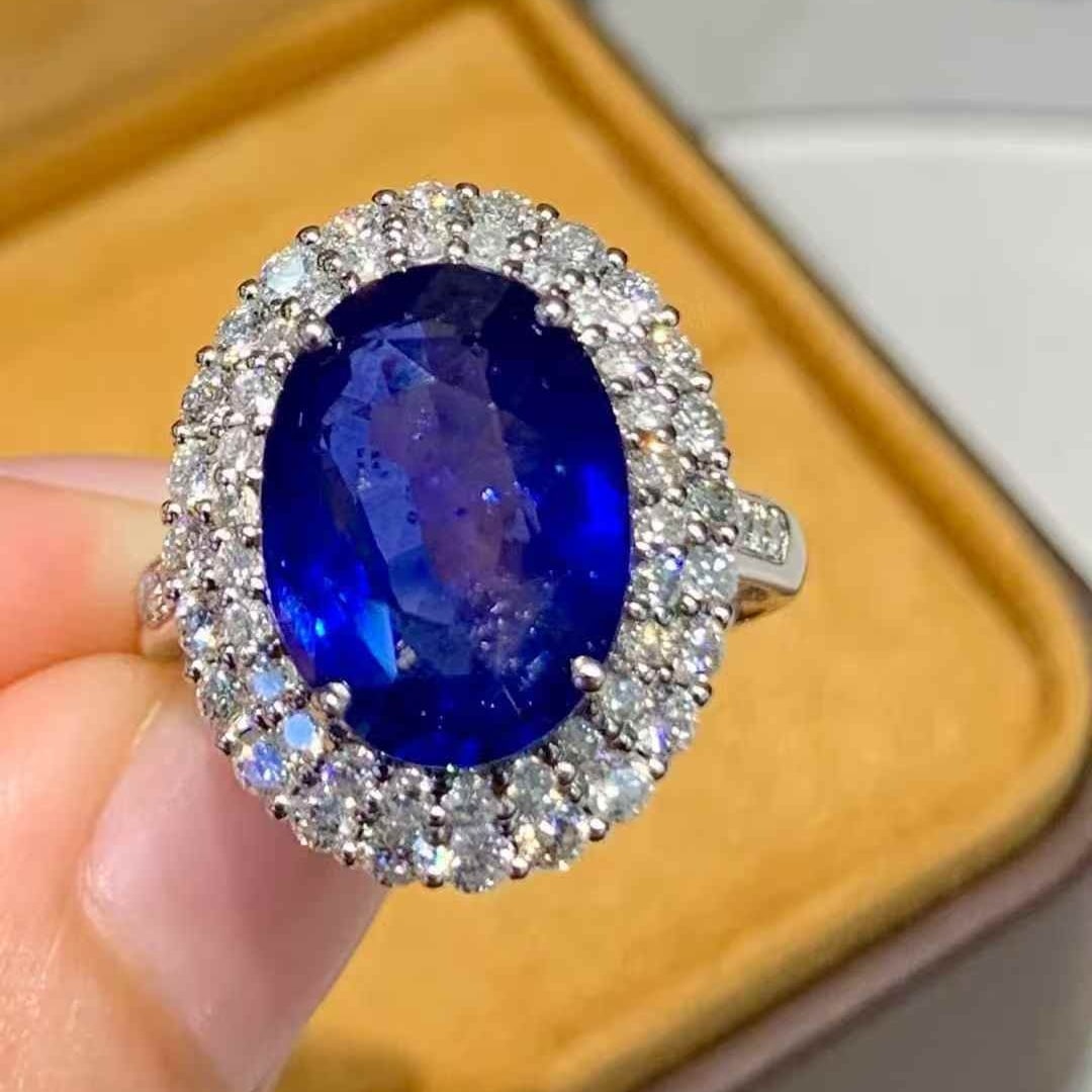 14k Gold 5.85 Ct Natural Sapphire & Diamond Ring - 6