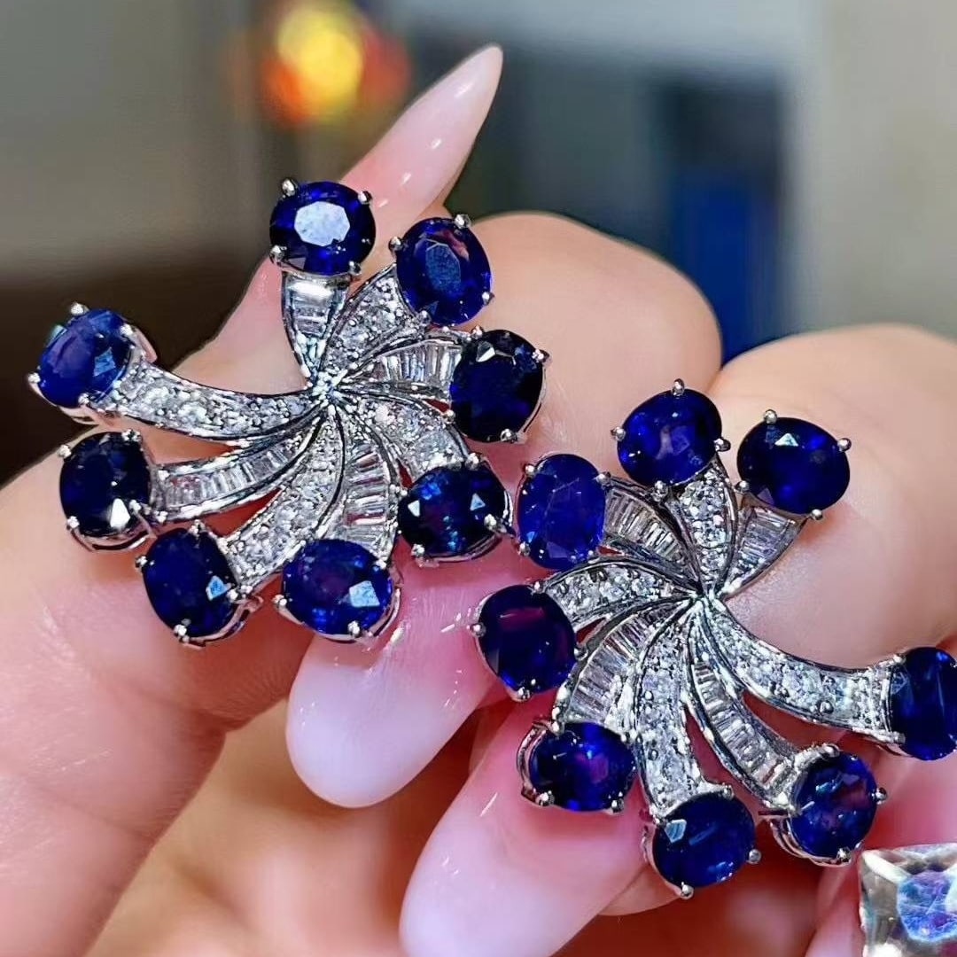 14k Gold 8.44 Ctw Natural Sapphire & Diamond Earrings: Ref:231033140 // gold content:14k gold // main gemstone:sapphire // shape:oval // carat weight:7. 35ct // color:blue // treatment:natural // // adjacent gemstone 2 : diamond // shape:multiply // carat