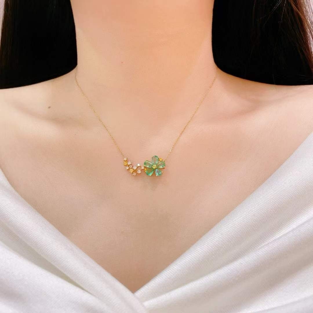14k Gold 2.07 Ctw Natural Emerald & Sapphire Necklace - 3