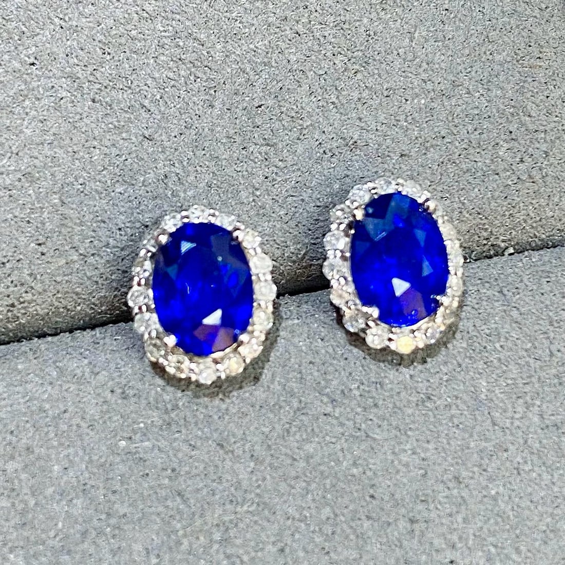 14k Gold 2.53 Ctw Natural Sapphire & Diamond Earrings - 3