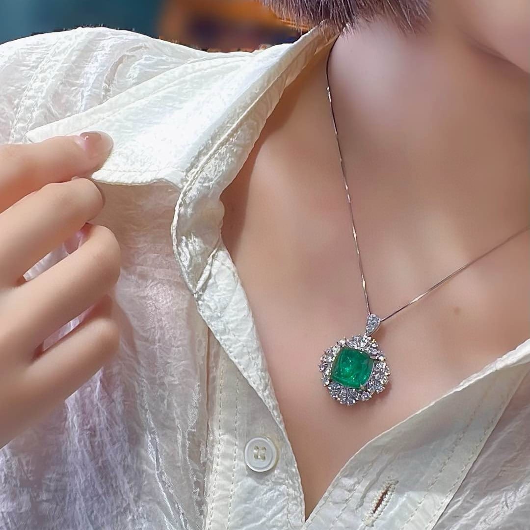 14k Gold 9.68 Ctw Natural Emerald & Diamond Pendant( Without Chain ) - 4