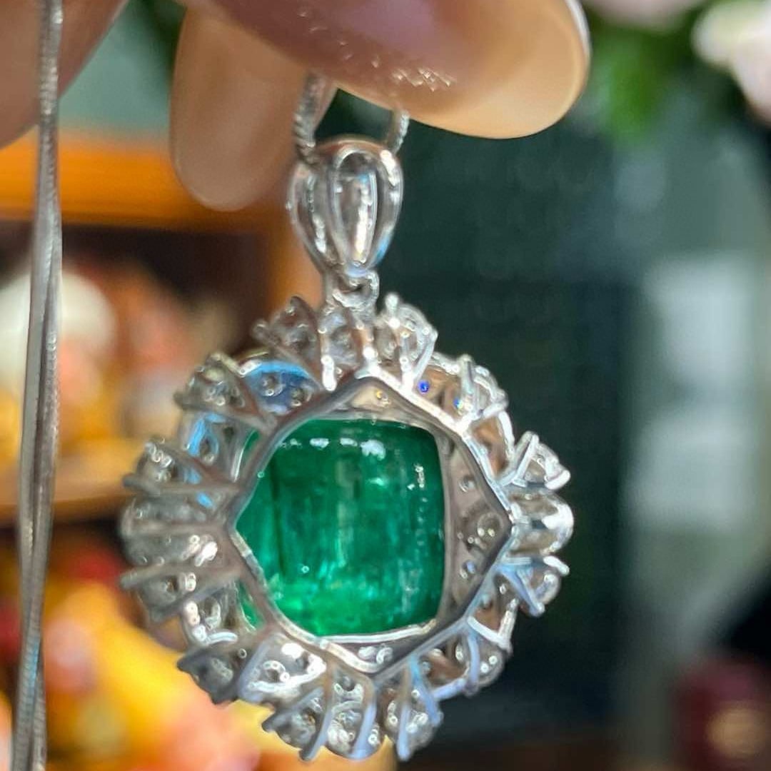 14k Gold 9.68 Ctw Natural Emerald & Diamond Pendant( Without Chain ) - 8