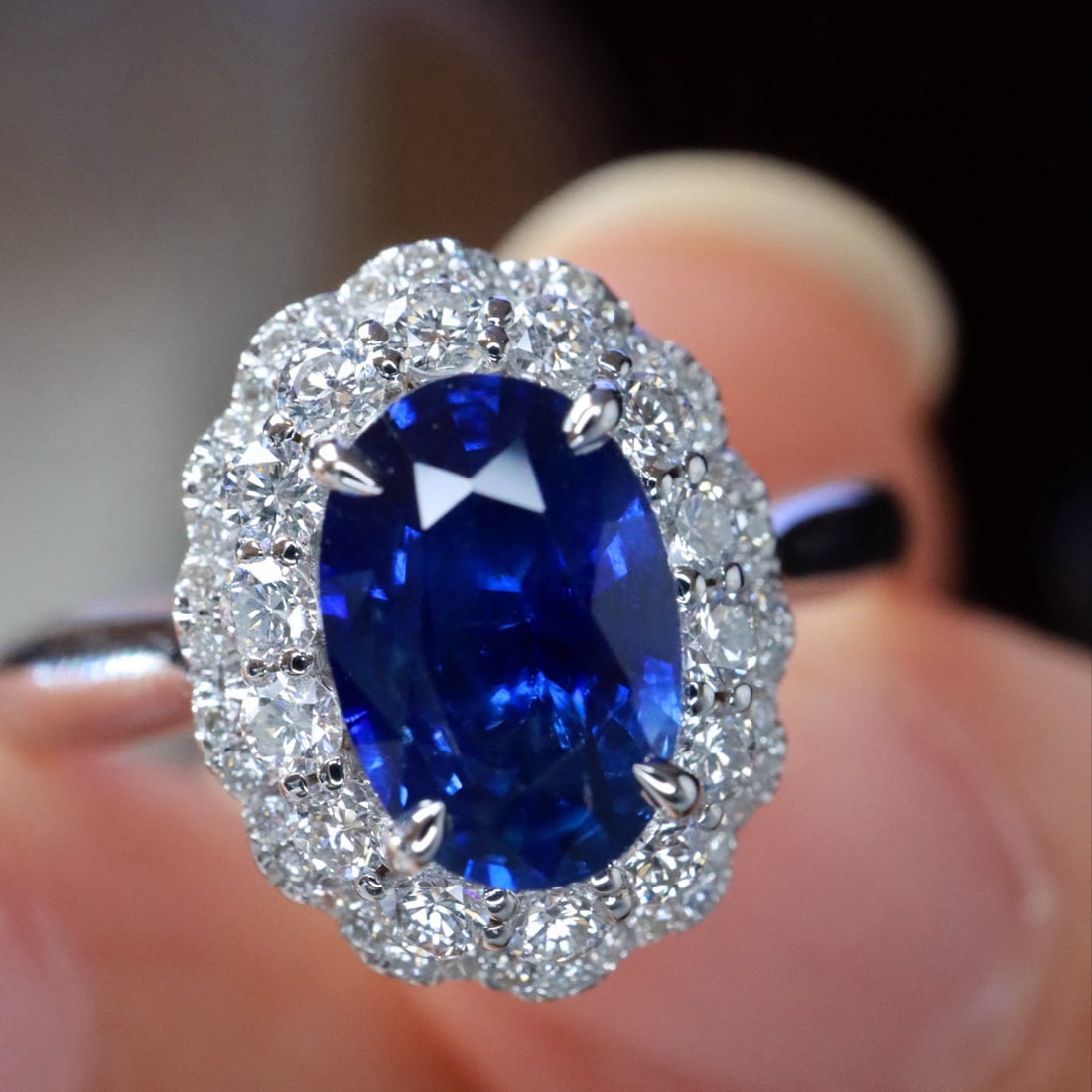 14k Gold 1.56 Ctw Natural Sapphire & Diamond Ring: Ref:231033160 // gold content:14k gold // ring size:7. 25us // // main gemstone:sapphire // shape:oval // carat weight:1. 2ct // color:blue // treatment:natural // // adjacent gemstone 2 : diamond //
