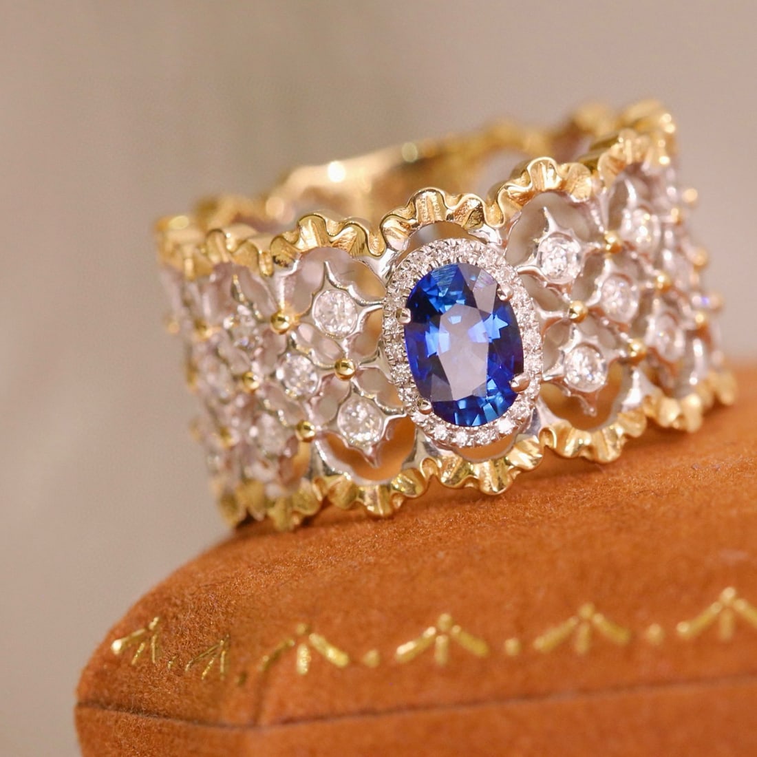 14k Gold 0.68 Ct Natural Sapphire & Diamond Ring (1 of 7)