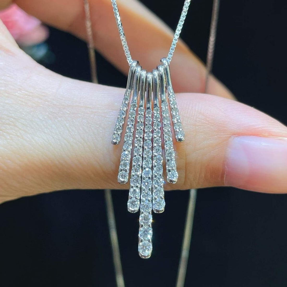 14k Gold 1 Ct Natural H Diamond Necklace: Ref:231033196 // gold content:14k gold // main gemstone:diamond // shape:round // carat weight:1ct // clarity grade:vs-si // color:h // treatment:natural // cut grade:g // Condition: New Low