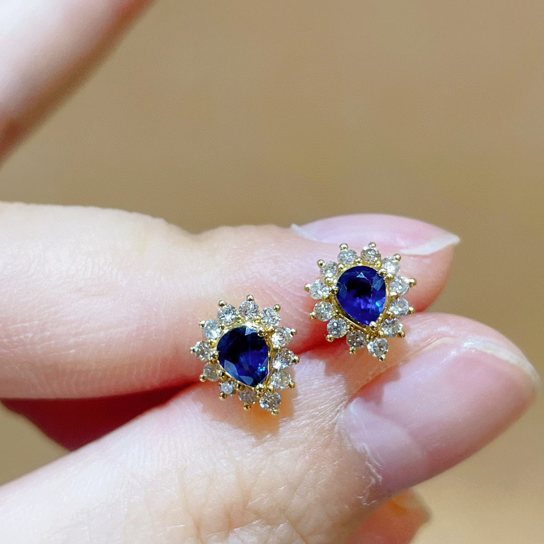 14k Gold 0.93 Ctw Natural Sapphire & Diamond Earrings - 5