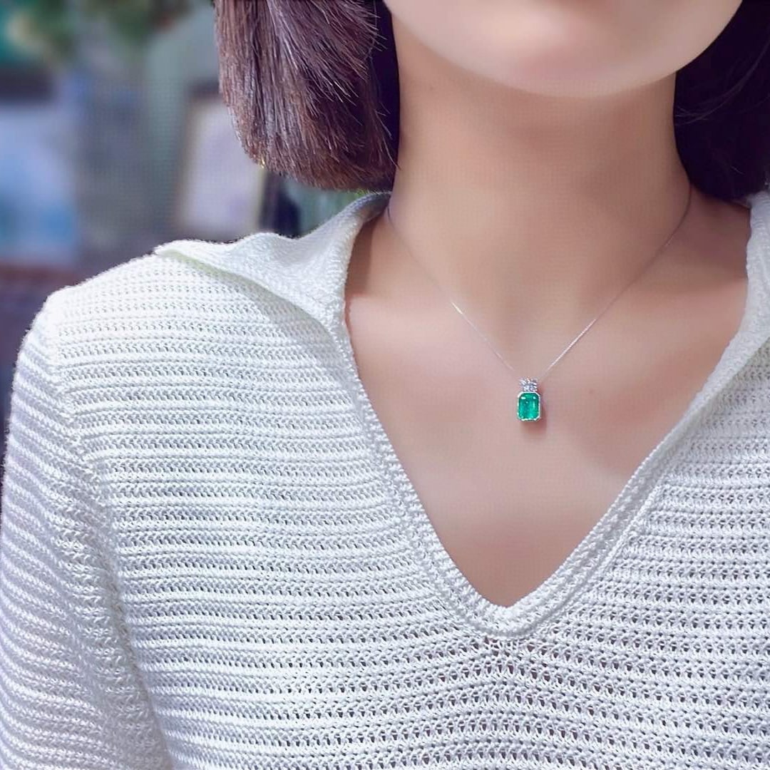 14k Gold 3.83 Ctw Natural Emerald & Diamond Pendant( Without Chain ) - 5