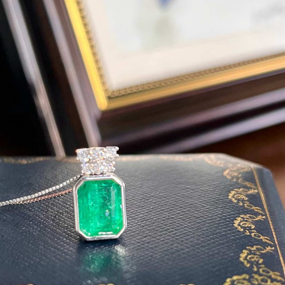 14k Gold 3.83 Ctw Natural Emerald & Diamond Pendant( Without Chain ) - 6