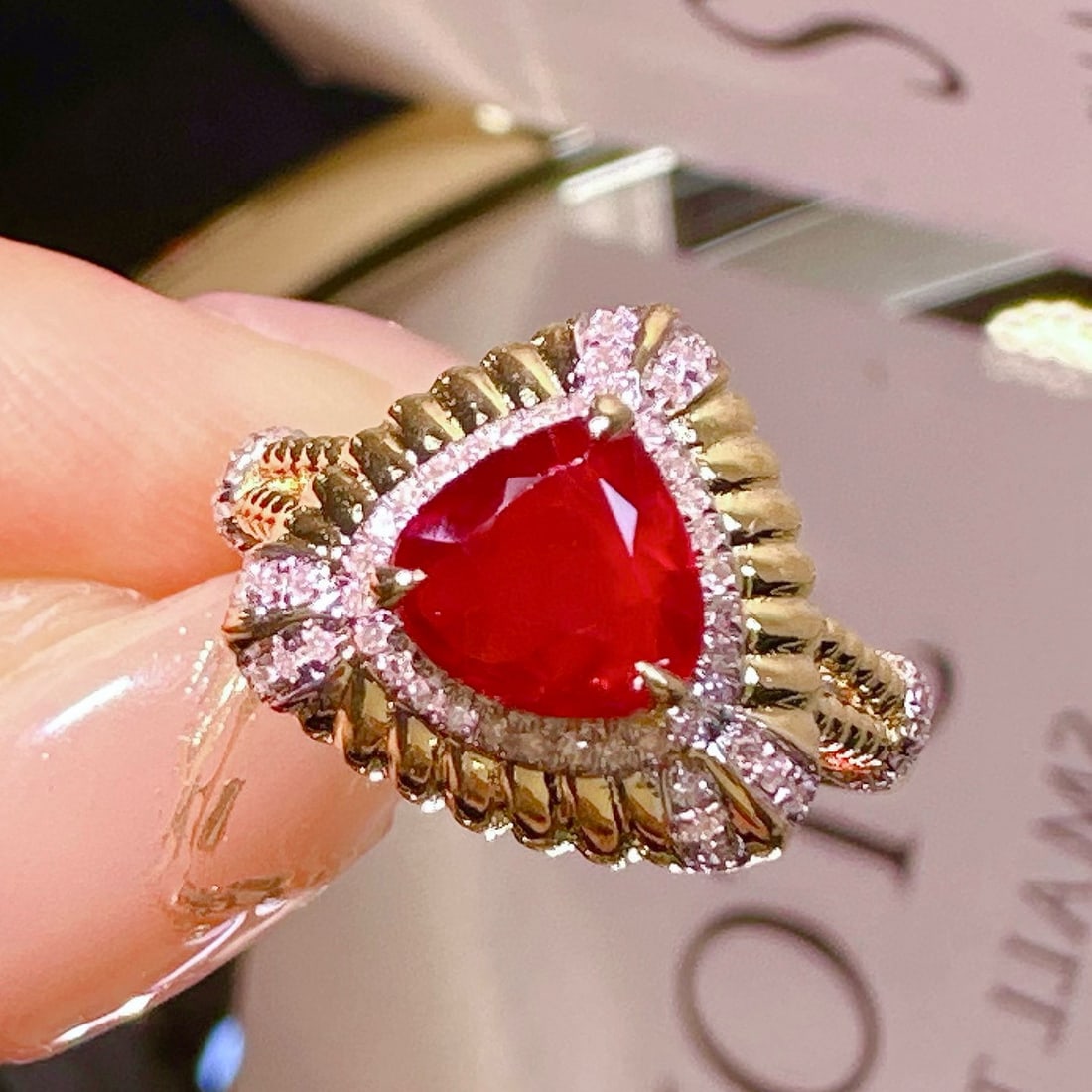 14k Gold 1.26 Ct Natural Ruby & Diamond Ring - 3