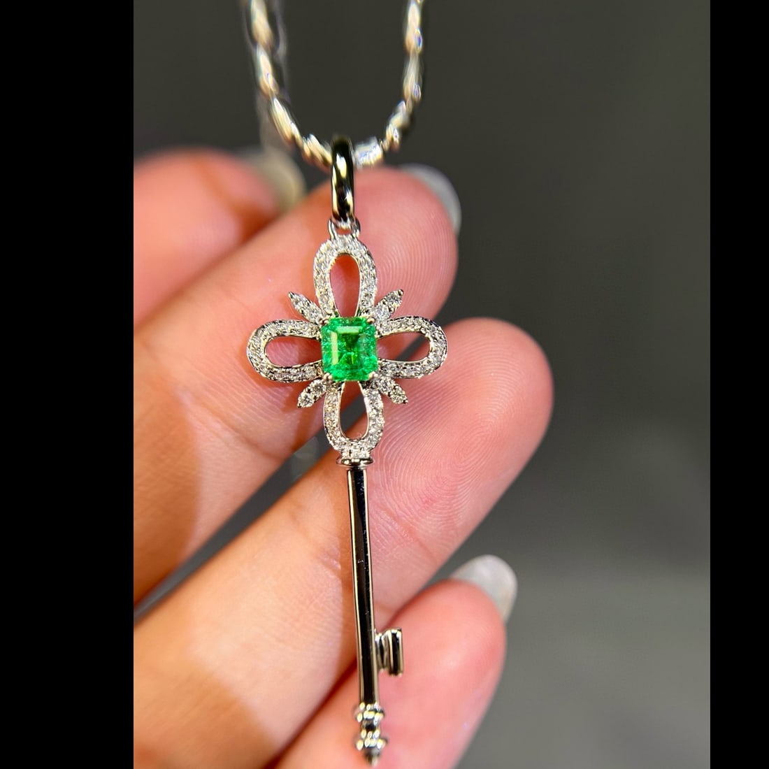 14k Gold 0.53 Ctw Natural Emerald & Diamond Pendant( Without Chain ) - 3