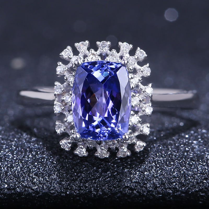 14k Gold 2.65 Ct Natural Tanzanite & Diamond Ring: Ref:231034005 // gold content:14k gold // ring size:7. 25us // // main gemstone:tanzanite // shape:cushion // carat weight:2. 65ct // color:blue // treatment:natural // // adjacent gemstone 2 :