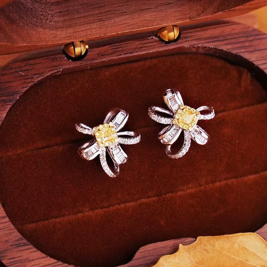 14k Gold 0.7 Ct Natural Color Diamond Earrings - 3