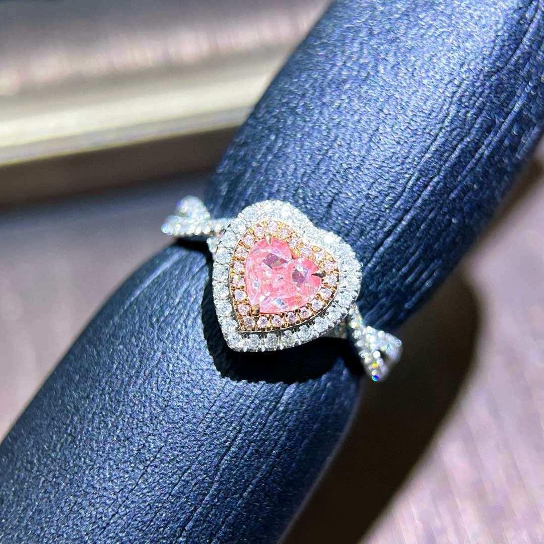 14k Gold 0.52 Ct Natural Pink Diamond & Diamond Ring: Ref:231034053 // gold content:14k gold // ring size:7. 25us // // main gemstone:pink diamond // shape:heart // carat weight:0. 52ct // color:pink // treatment:natural // // adjacent gemstone 2 :