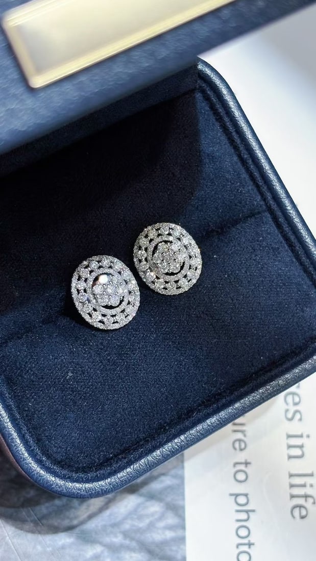 14k Gold 1.2 Ct Natural H Diamond Earrings: Ref:231034088 // gold content:14k gold // main gemstone:diamond // shape:round // carat weight:1. 2ct // clarity grade:vs-si // color:h // treatment:natural // cut grade:g // Condition: New Low
