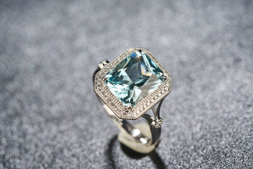 14k Gold 3.03 Ct Natural Aquamarine & Diamond Ring - 4