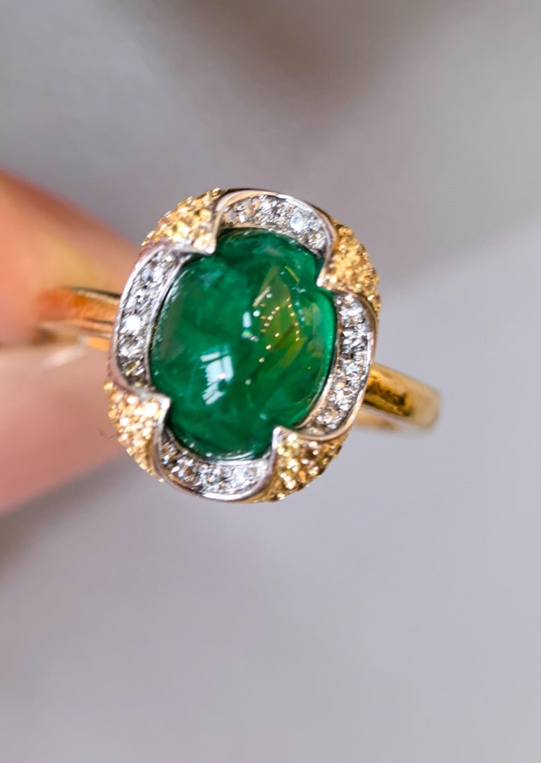 14k Gold 3.23 Ctw Vivid Green Natural Emerald & Diamond Ring - 4