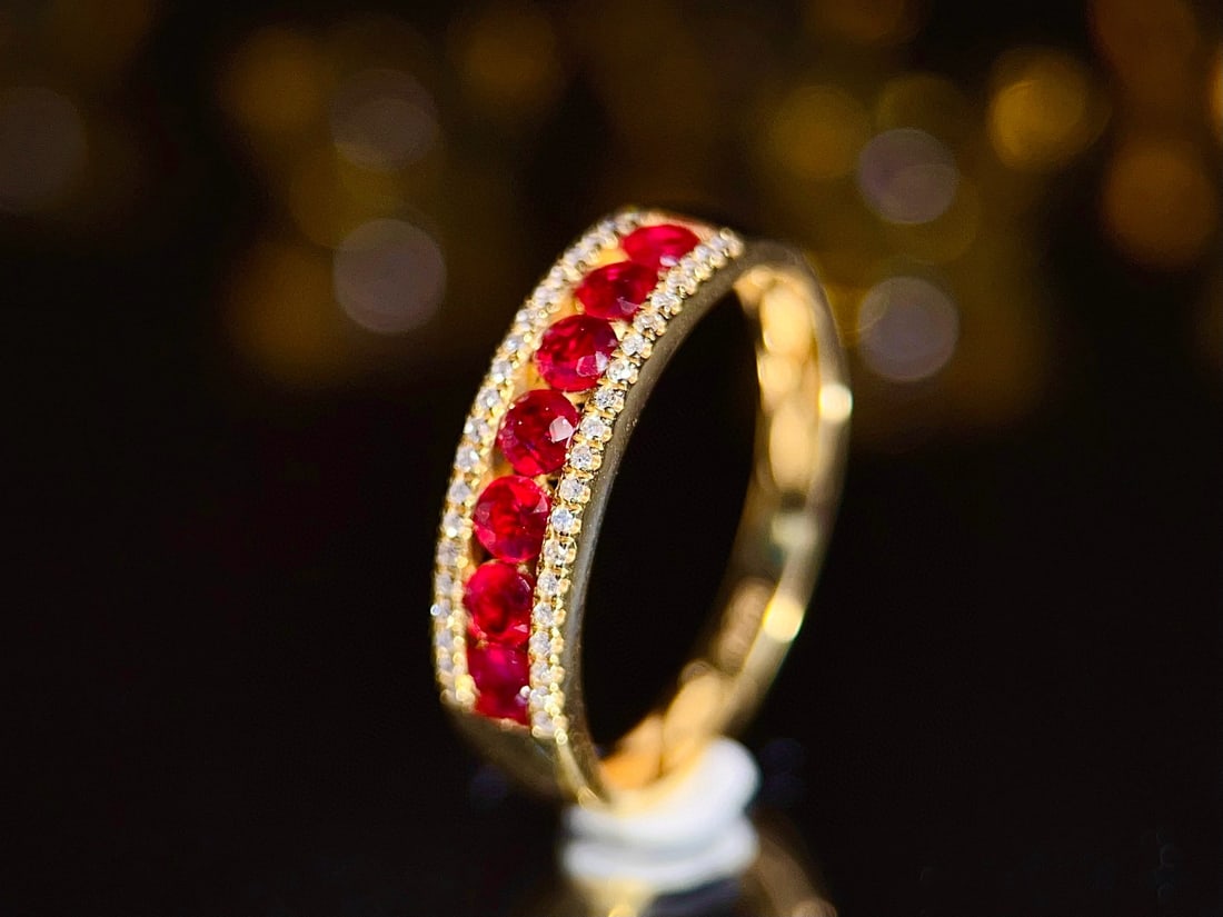 14k Gold 0.85 Ct Natural Ruby & Diamond Ring: Ref:231034120 // gold content:14k gold // ring size:7. 25us // // main gemstone:ruby // shape:round // carat weight:0. 85ct // color:red // treatment:natural // cut grade:g // // adjacent gemstone 2