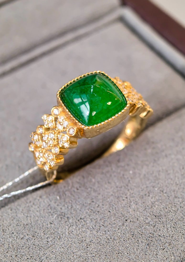 14k Gold 2.63 Ctw Vivid Green Natural Emerald & Diamond Ring - 4