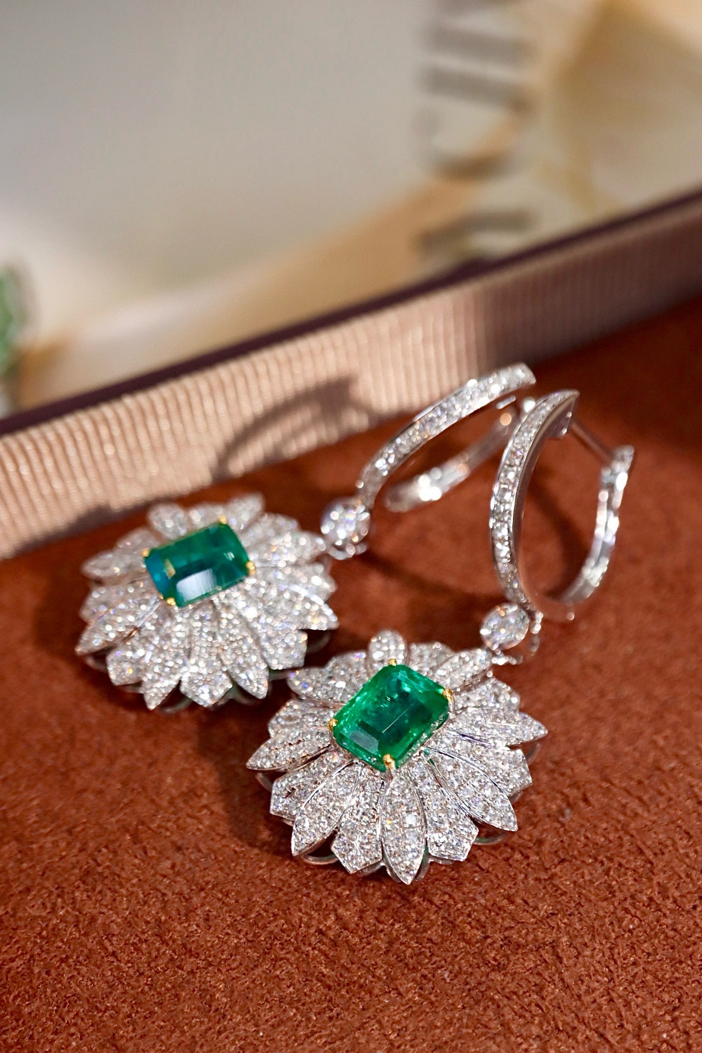14k Gold 2.65 Ctw Vivid Green Natural Emerald & Diamond Earrings - 3