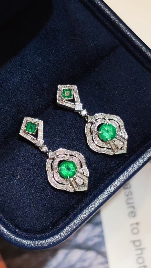 14k Gold 1 Ct Vivid Green Natural Emerald & Diamond Earrings - 2