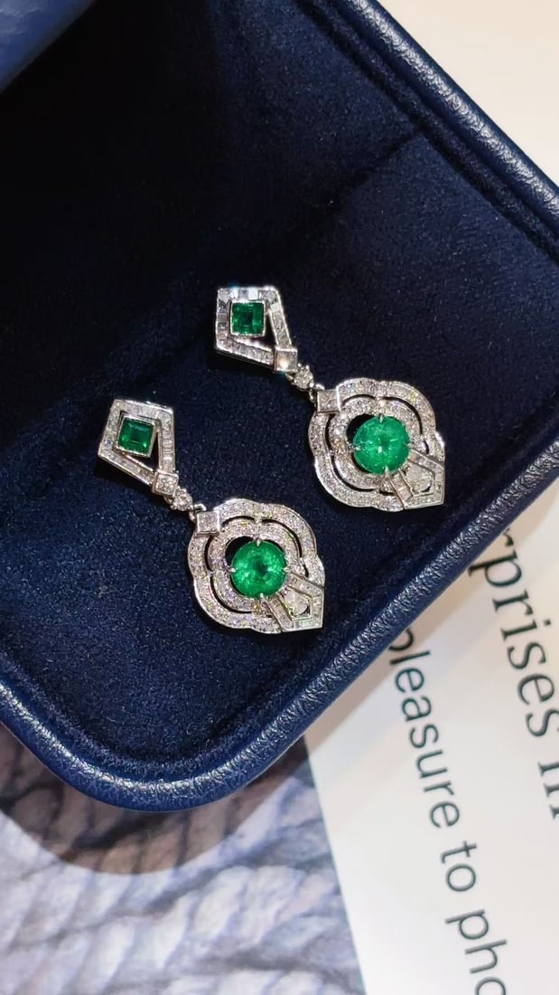 14k Gold 1 Ct Vivid Green Natural Emerald & Diamond Earrings - 3