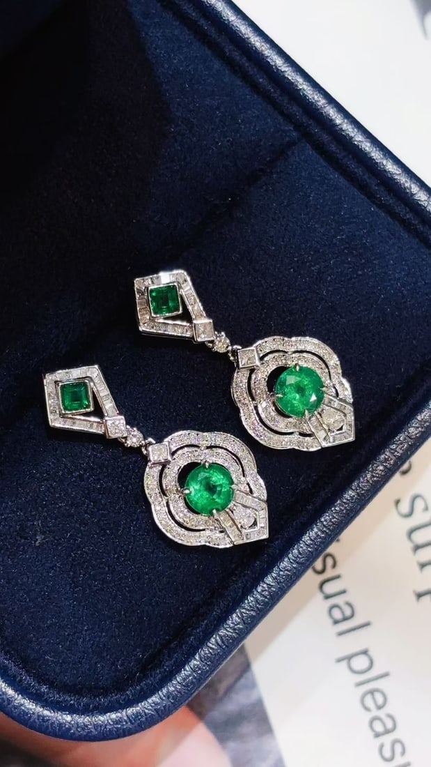 14k Gold 1 Ct Vivid Green Natural Emerald & Diamond Earrings - 5