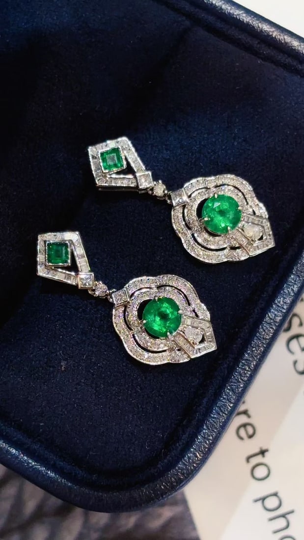 14k Gold 1 Ct Vivid Green Natural Emerald & Diamond Earrings - 7