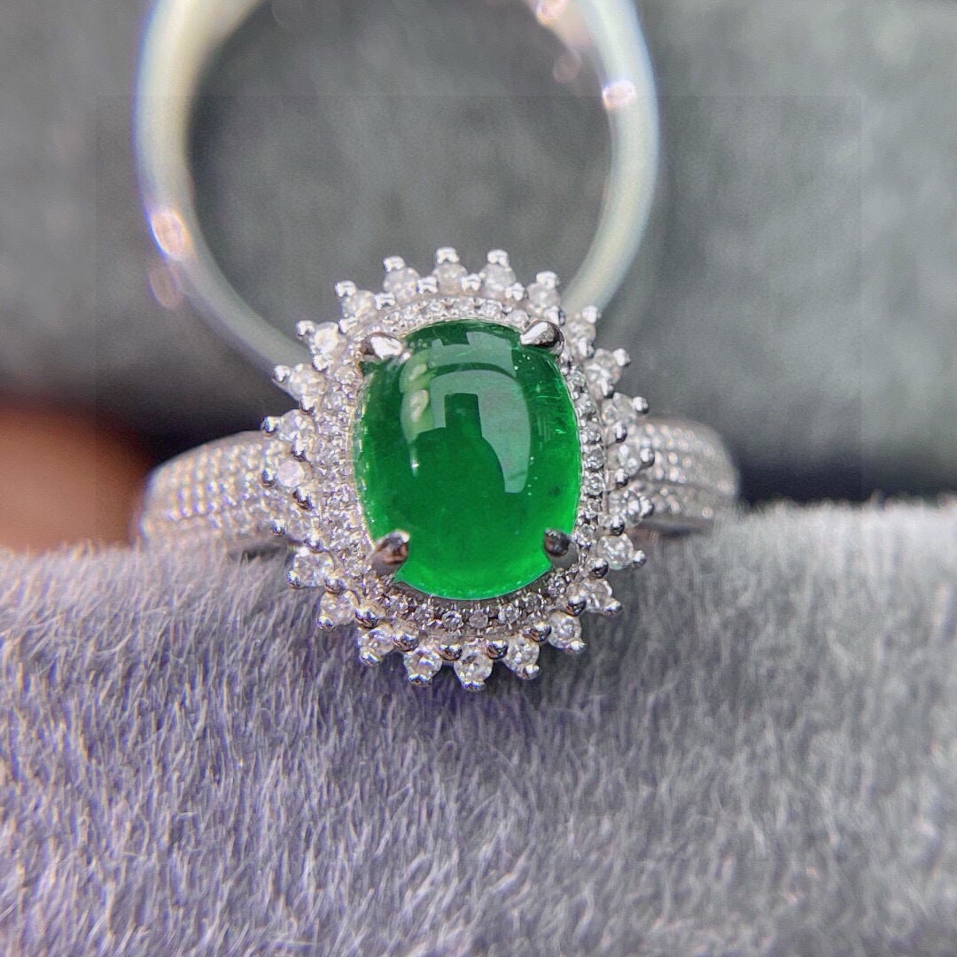 14k Gold 3.98 Ct Vivid Green Natural Emerald & Diamond Ring: Ref:231034196 // gold content:14k gold // ring size:7. 25us // // main gemstone:emerald // shape:oval // carat weight:3. 98ct // color:vivid green // treatment:natural // // adjacent gemstone 2 :