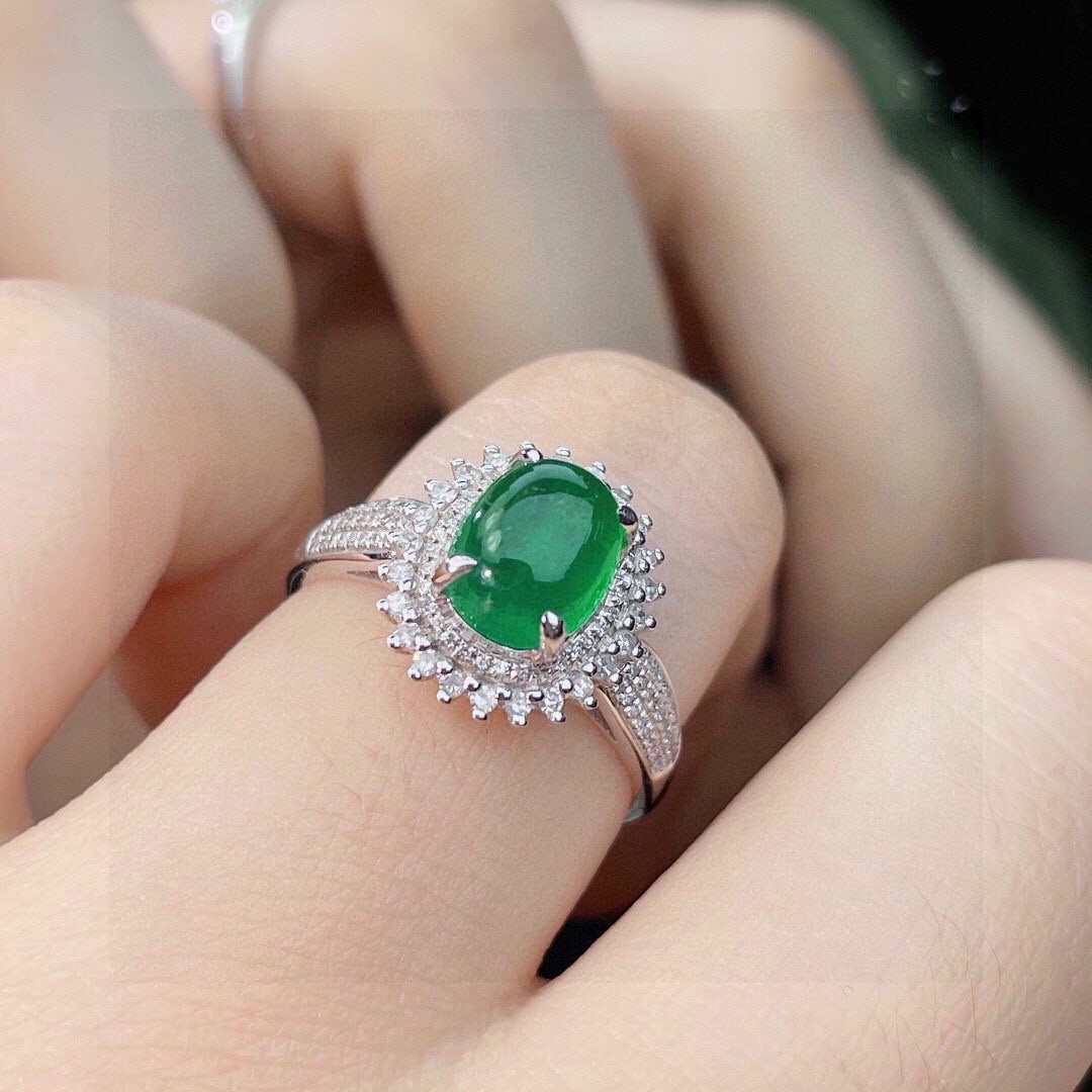 14k Gold 3.98 Ct Vivid Green Natural Emerald & Diamond Ring - 3