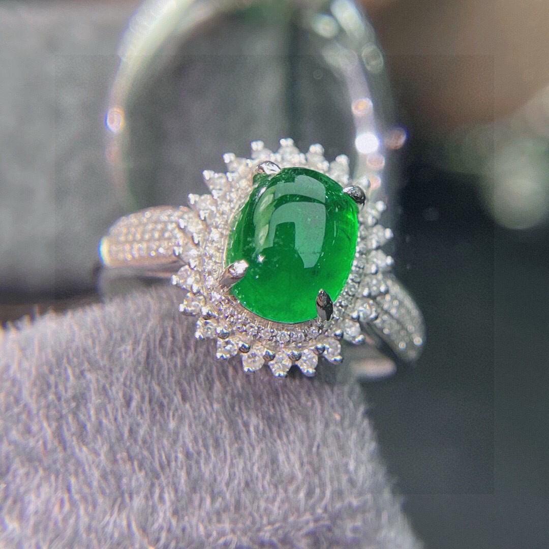14k Gold 3.98 Ct Vivid Green Natural Emerald & Diamond Ring - 4