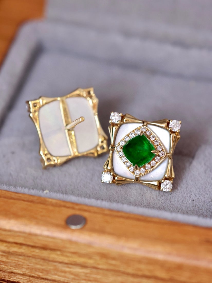 14k Gold 1.27 Ctw Vivid Green Natural Emerald & Diamond Earrings - 3