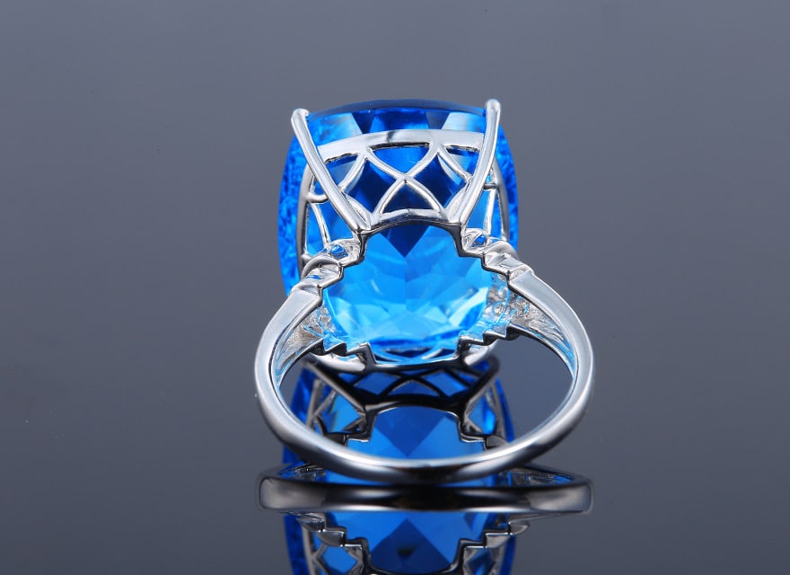 14k Gold 20.30 Ctw Natural Topaz & Diamond Ring - 4