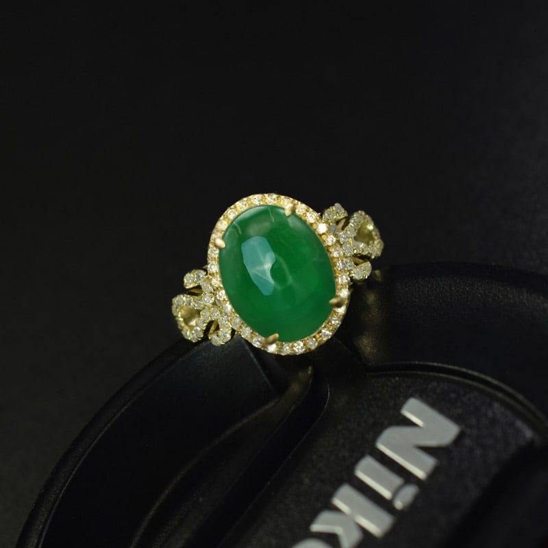 14k Gold 3.33 Ctw Vivid Green Natural Emerald & Diamond Ring - 2