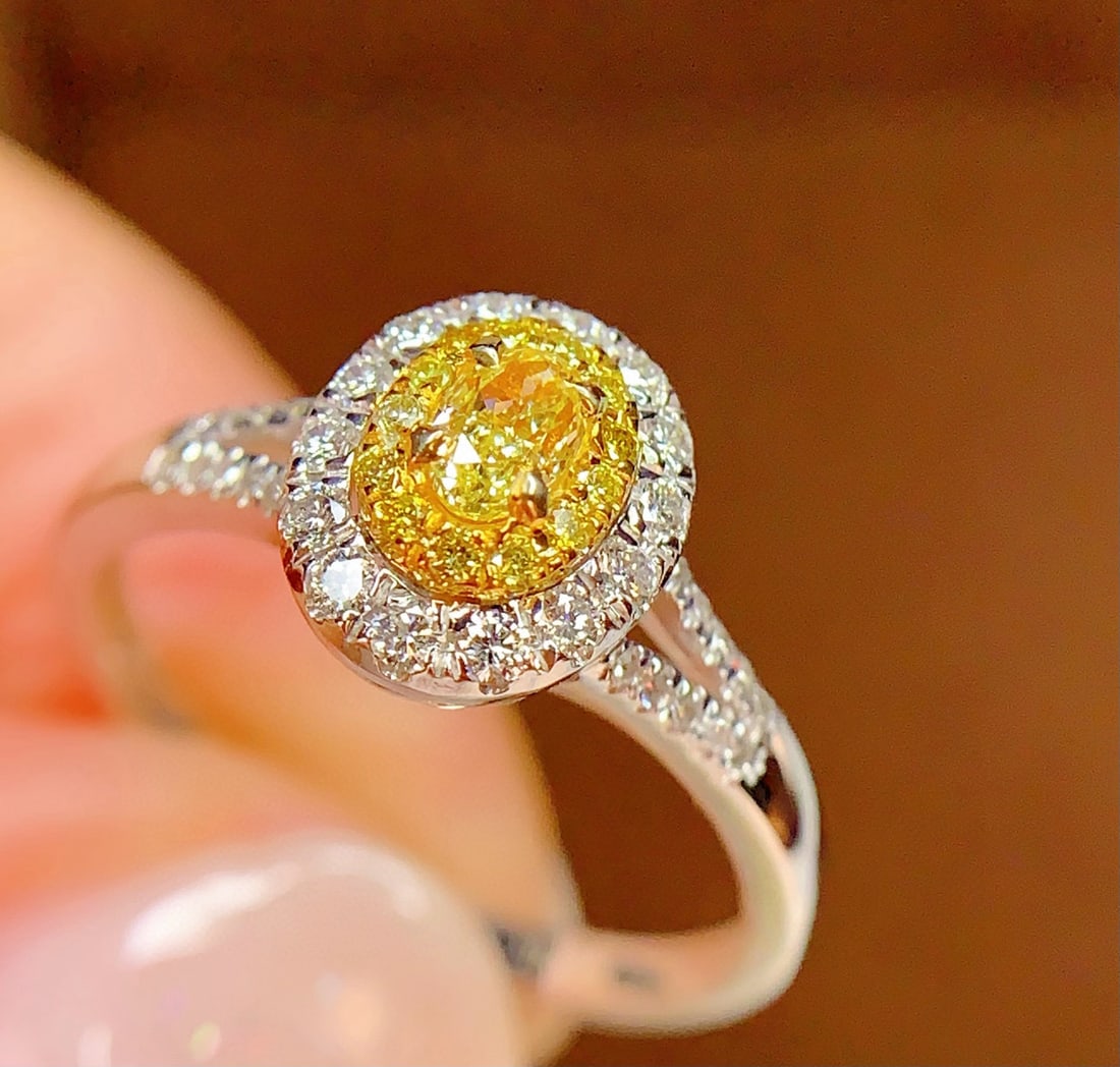 14k Gold 0.35 Ct Natural Yellow Diamond & Diamond Ring - 4