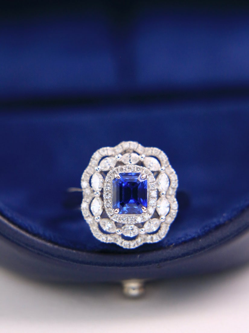 14k Gold 2.28 Ctw Natural Sapphire & Diamond Ring/pendant( Without Chain ): Ref:231034235 // gold content:14k gold // ring size:7. 25us // // main gemstone:sapphire // shape:octagonal // carat weight:1. 53ct // color:royal blue // treatment:natural // // adjacent gemstone 2