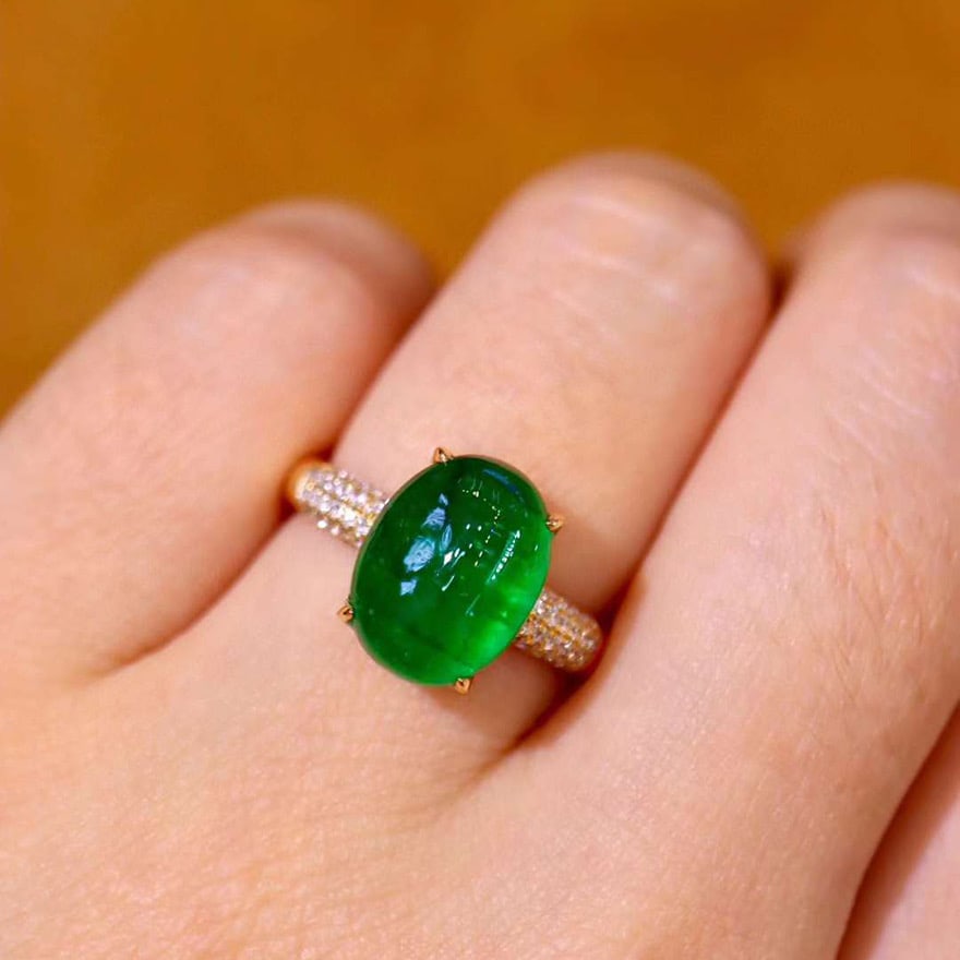 14k Gold 4.75 Ctw Vivid Green Natural Emerald & Diamond Ring - 3