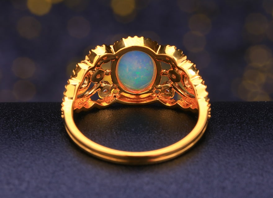 14k Gold 0.90 Ctw Natural Opal & Diamond Ring - 4