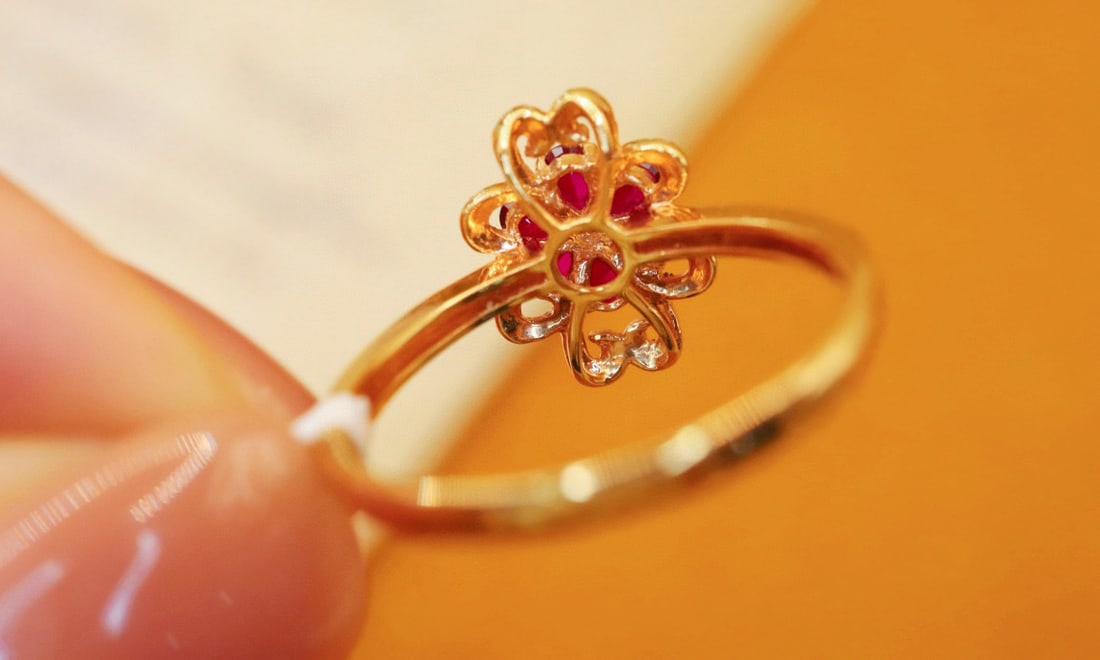 14k Gold 0.43 Ctw Natural Ruby & Diamond Ring - 5