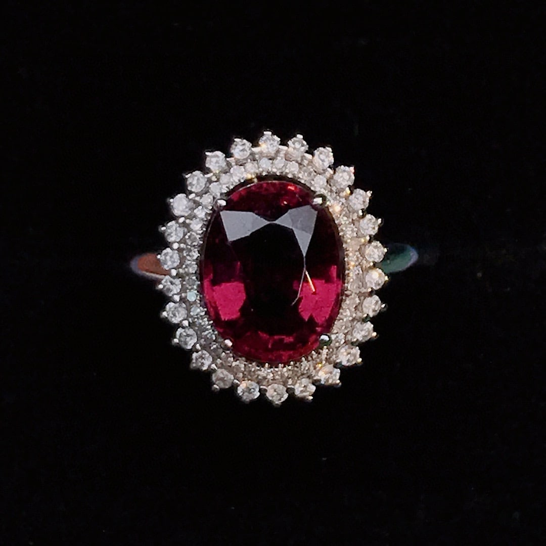 14k Gold 2.93 Ctw Natural Tourmaline & Diamond Ring: Ref:231034342 // gold content:14k gold // ring size:7. 25us // // main gemstone:tourmaline // shape:oval // carat weight:2. 55ct // color:red // treatment:natural // // adjacent gemstone 2 : diamond