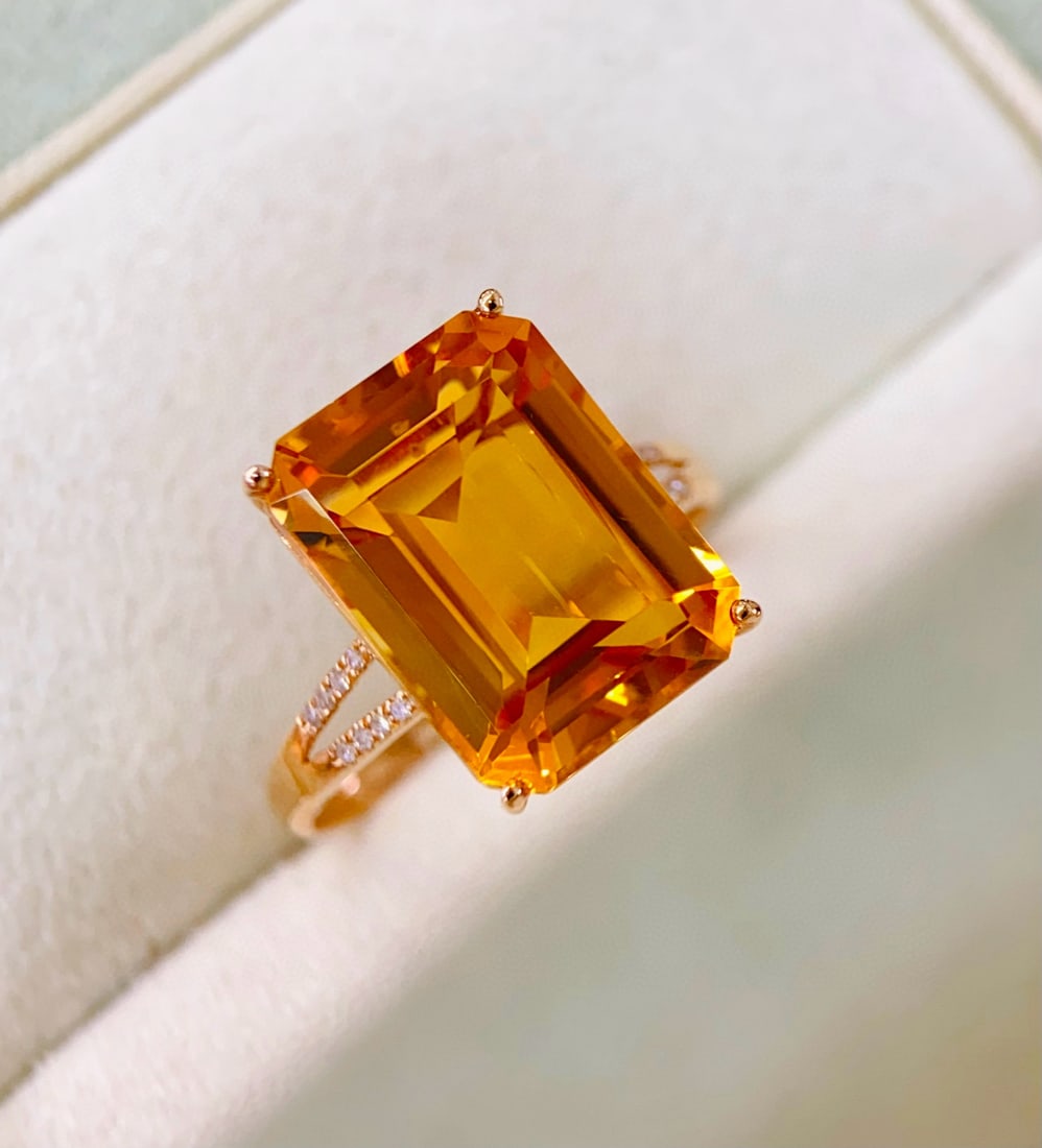 14k Gold 6.91 Ctw Natural Citrine & Diamond Ring: Ref:231034350 // gold content:14k gold // ring size:7. 25us // // main gemstone:citrine // shape:octagonal // carat weight:6. 85ct // color:yellow // treatment:natural // // adjacent gemstone 2 :