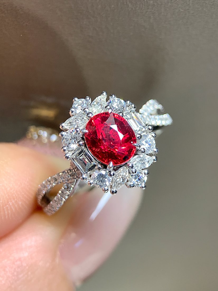 14k Gold 1.3 Ct Natural Ruby & Diamond Ring - 3