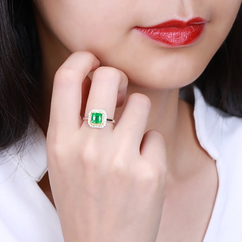 14k Gold 1.27 Ct Natural Emerald & Diamond Ring - 4